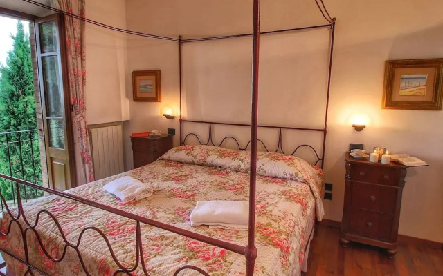 Cozy Holiday Home With Pool in Sienna Italy