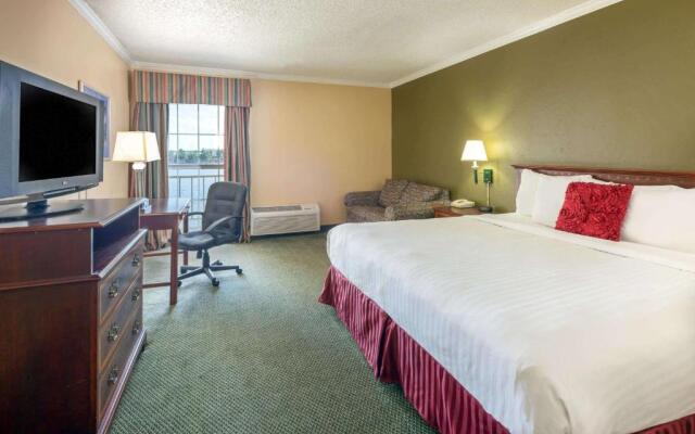 Baymont Inn and Suites Amarillo