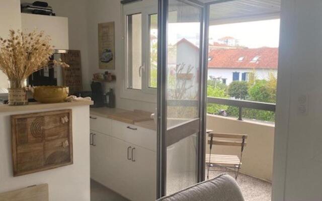 Appartement Biarritz, 1 pièce, 2 personnes - FR-1-239-675