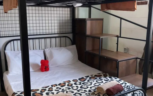 Jessica flat B&B in holiday and business