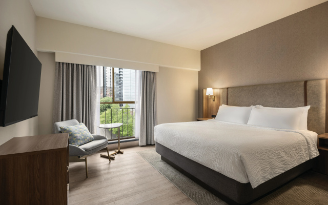 Holiday Inn & Suites Vancouver Downtown by IHG