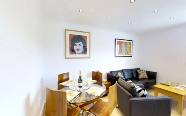 Signet Apartments - Coronation House