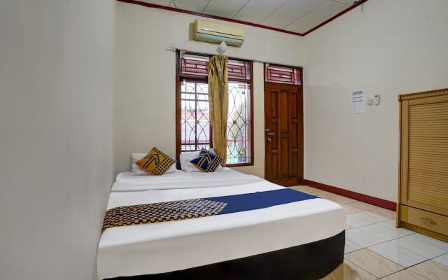 Pondok Pujasera by OYO Rooms