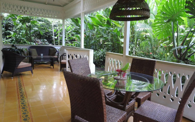 Playa Negra Guesthouse