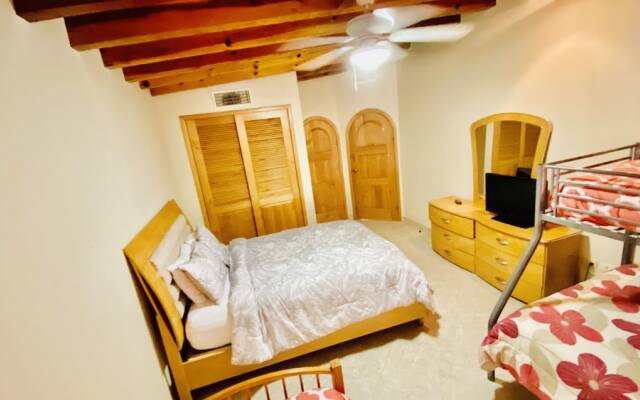 Villa 6 - 4 Br Villa