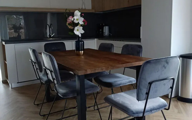 Nice Chalet With Dishwasher, Maastricht at 9 km