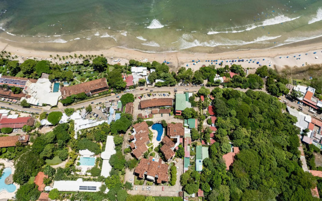 Sunrise 43 - 2 Bedroom Ocean View Condo