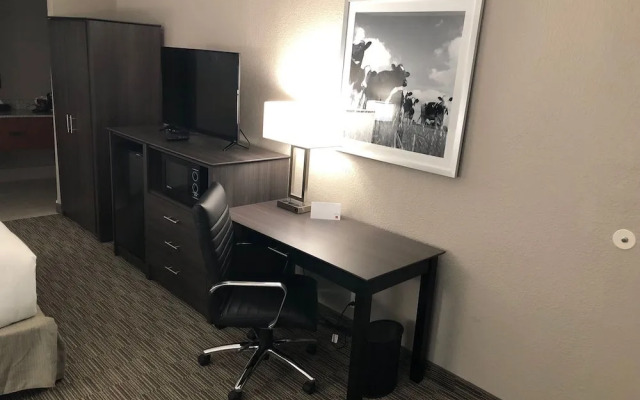 Clarion Inn & Conference Center