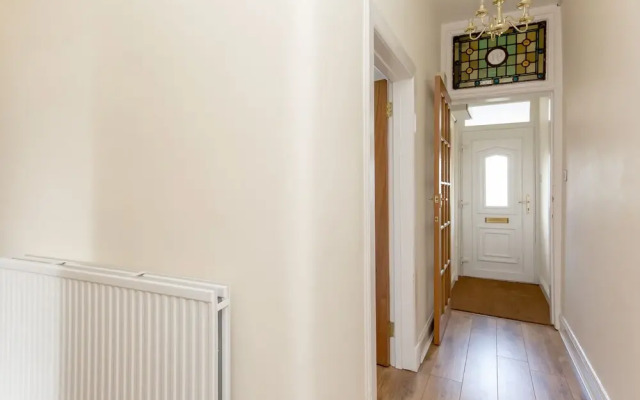 414 - Lochend Road Apartment