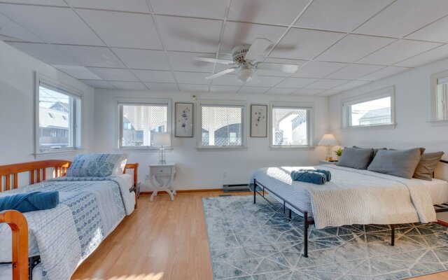 Wells Beach House w/ Ocean-view Deck