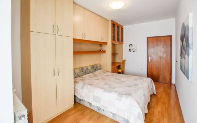 Apartments and Room Danijel