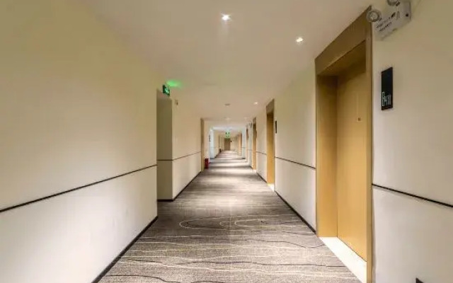 City Convenient Hotel