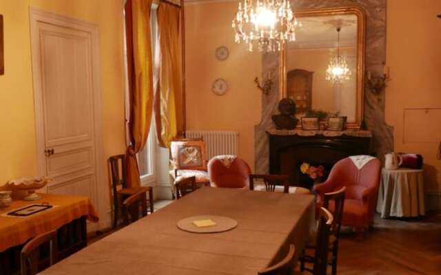 Chambres d'hôtes La Cure du Maine Charles