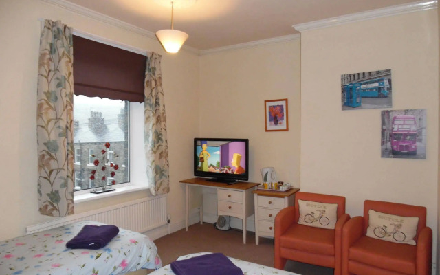 Kirk Lea Guest House