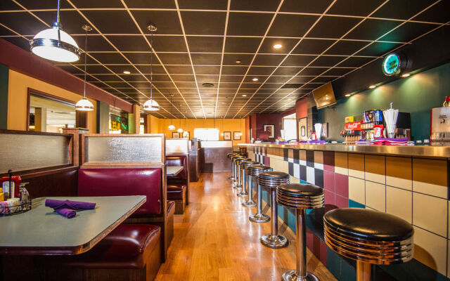 Ramada Topeka Downtown Hotel and Convention Center