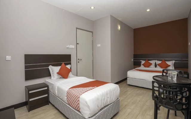 OYO 1043 Get Inn Hotel Sendayan