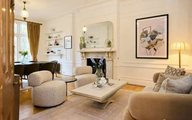 The Rosebery Retreat - Inviting 4bdr With Garden