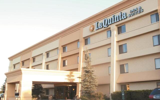 La Quinta Inn & Suites by Wyndham Chicago Gurnee