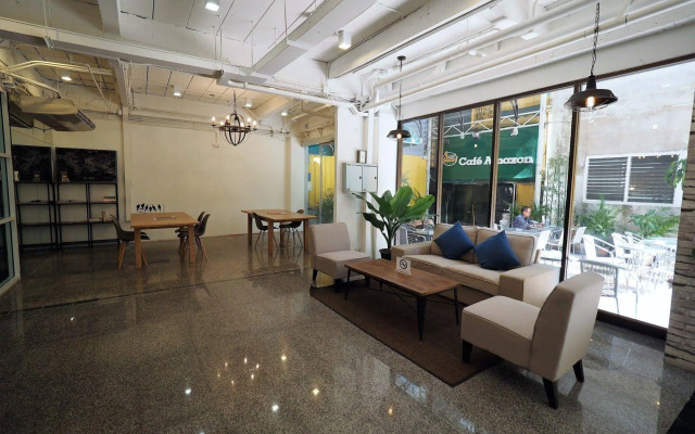 Pula Silom
