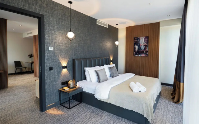 NOVA LUXE Hotel & Residences