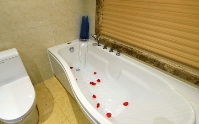 GreenTree Eastern Quzhou Hewu Road Hotel