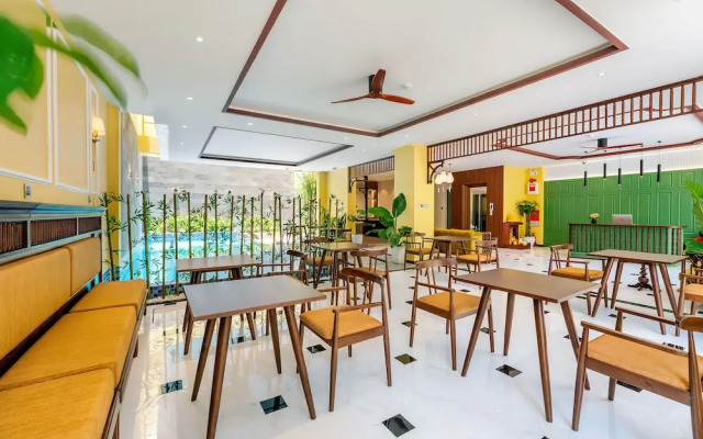 Chillax Old Town Villa