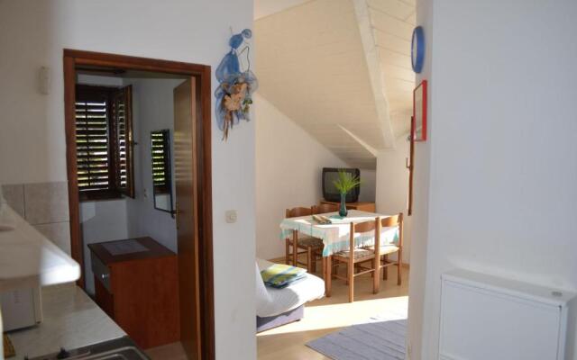 Jozo - 150 m From Pebble Beach - A5