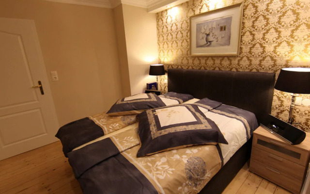 Golden Apartments