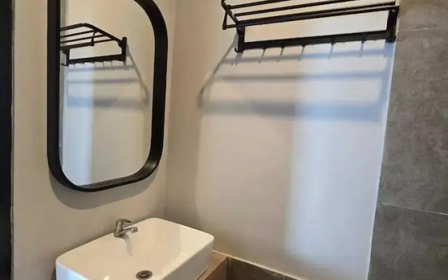 Elge Hotel and Villa Sarangan