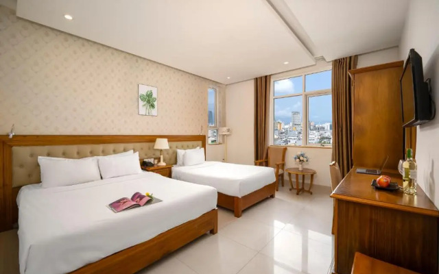 Royal Family Hotel Da Nang