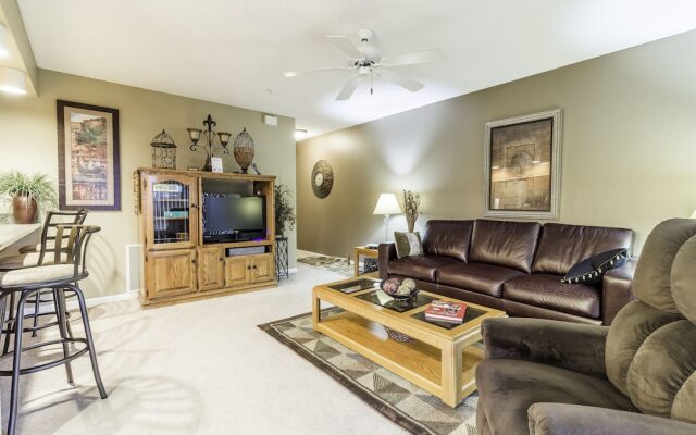 Treehouse Condo Lake Resort