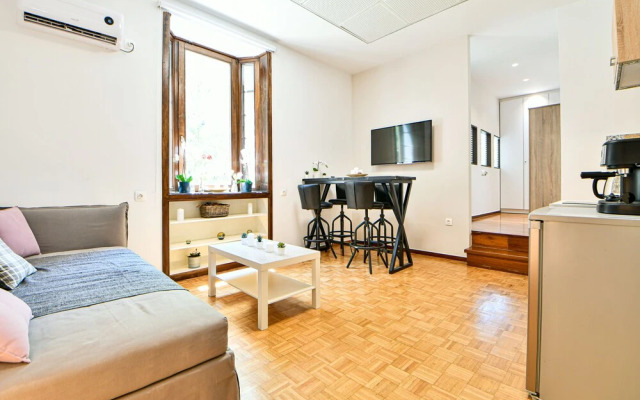 Flowers Of Athens - Boutique Aparthotel