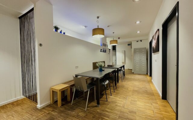 JC&BLUE Guesthouse - Hostel