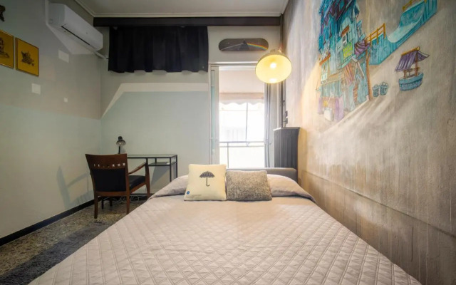 Stay-in-Art, Little Imaginary Apt, 20' to Acropolis