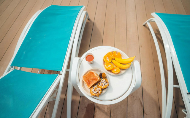 Holiday Inn Express Waikiki