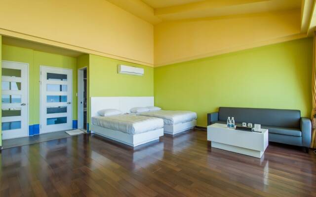 Pine Beach Hotel