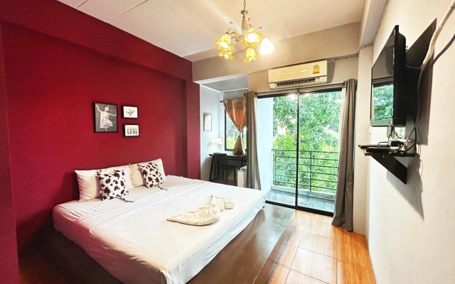 Hide Bangkok Hostel