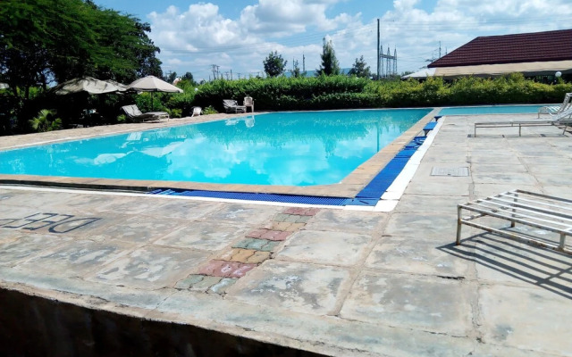 Savannah Lodge Nguluni