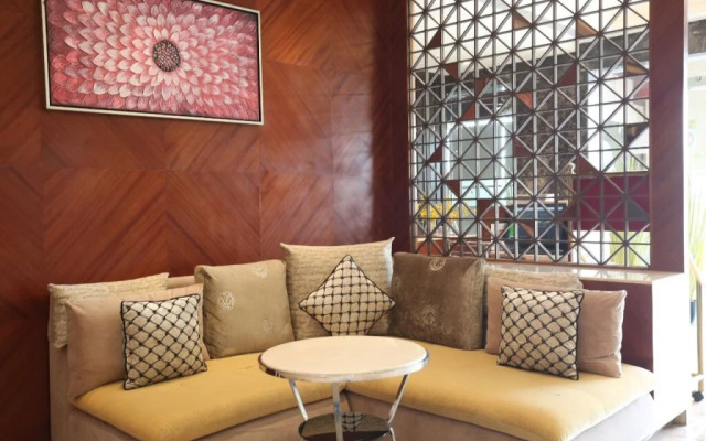 Arista Hotel by OYO Rooms