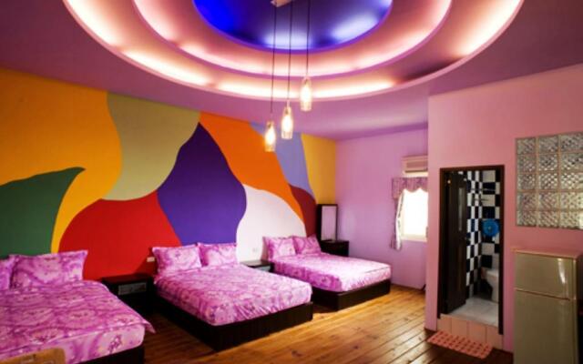 J Lin Hostel