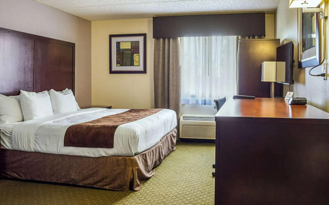 Quality Inn & Suites Clackamas – Portland