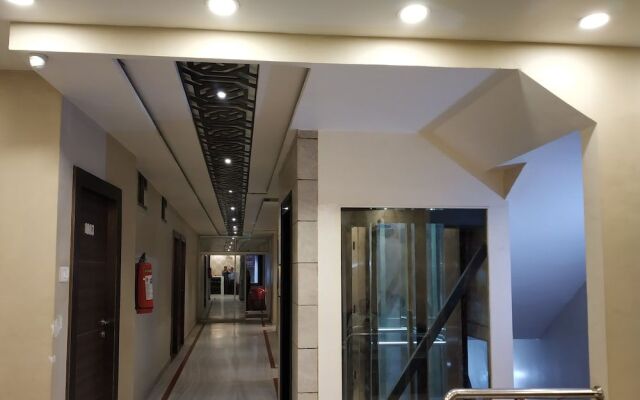 Hotel Aadesh Palace