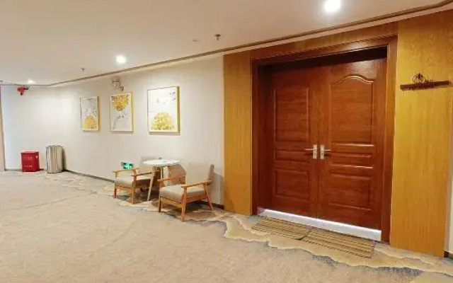 Lizun Select Hotel (Hebi Liyang Road Branch)