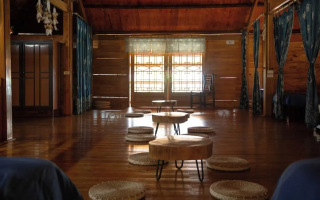 Khen Mong Nature hotel