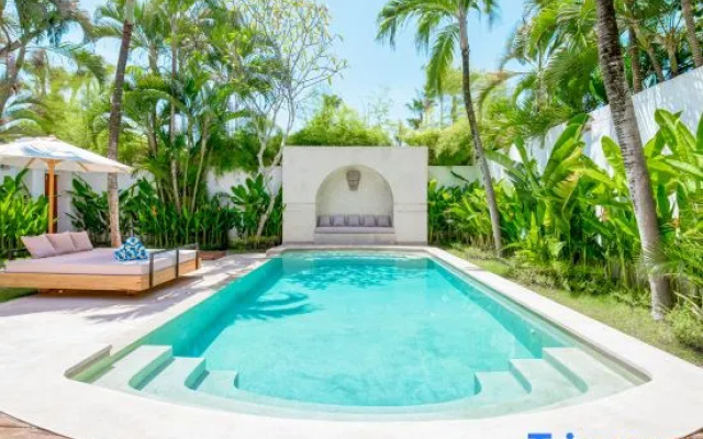 Villa Chandika - 4BDR, private pool, near beach — 4-star hotel in Kuta