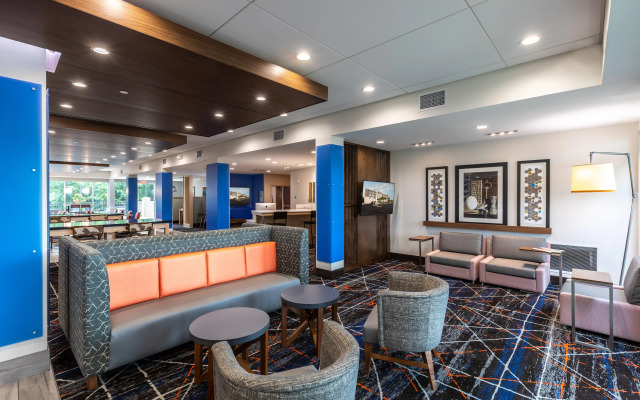 Holiday Inn Express & Suites Greenville S - Piedmont