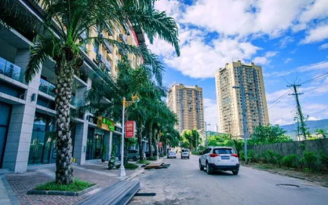 Wanheng Apartment (Xishuangbanna Splashed Water Plaza Flagship Store) – Outside – Xishuangbanna