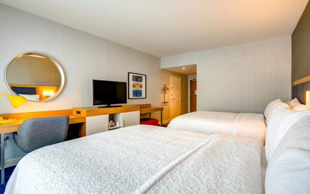 Hampton Inn & Suites Boston/Waltham