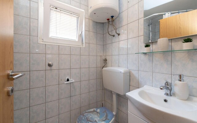 Stunning Apartment in Vir With Wifi and 2 Bedrooms