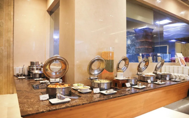 Balaji Sarovar Premiere Solapur